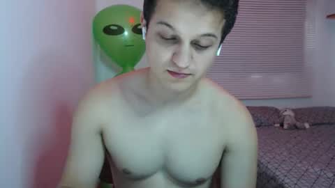 Snapshot of lioncluess chatting on January 6, 3:27 pm Lion Cluess online show from January 6, 3:27 pm