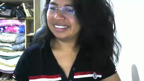 liora online show from May 25, 3:34 am