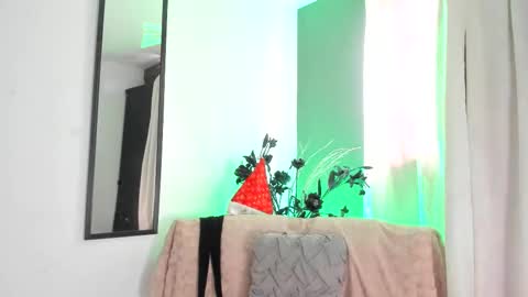 liry online show from December 18, 8:26 pm