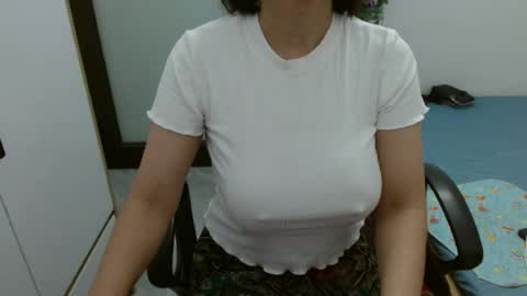 lisa_1011 online show from July 11, 10:11 pm