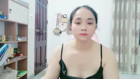 lisa_hanw online show from May 16, 3:58 am