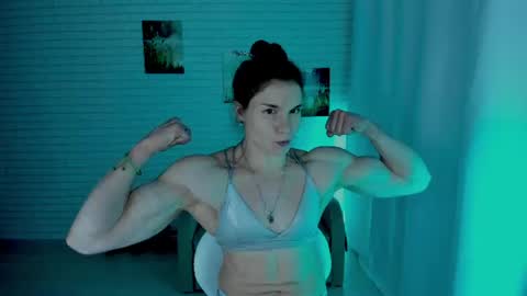 Snapshot of lisa_ree_ chatting on June 25, 5:12 am lisa online show from June 25, 5:12 am