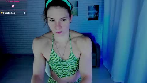 Snapshot of lisa_ree_ chatting on July 21, 11:29 pm lisa online show from July 21, 11:29 pm