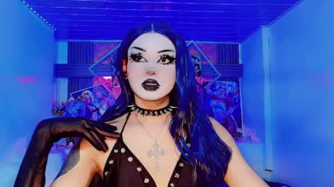 lisa_sparkleee online show from April 28, 1:26 am