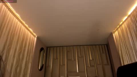 Lisa  Flowers online show from February 26, 11:09 am