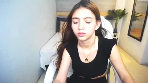 Liseth Fox online show from December 6, 2:24 am