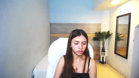 Liseth Fox online show from December 19, 7:40 pm