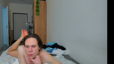 Alfie online show from December 19, 6:01 pm