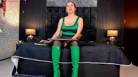 Snapshot of lissa_kim_ chatting on July 6, 1:35 am Lissa Kim online show from July 6, 1:35 am