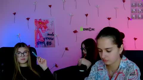 lissa_night online show from April 18, 7:07 pm