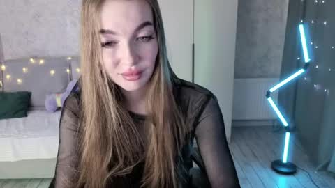 Lissa online show from April 19, 4:12 am