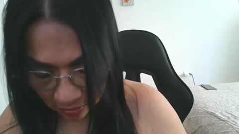 Lissafeethot online show from December 14, 8:13 pm