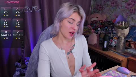 Lissa online show from December 22, 5:10 pm