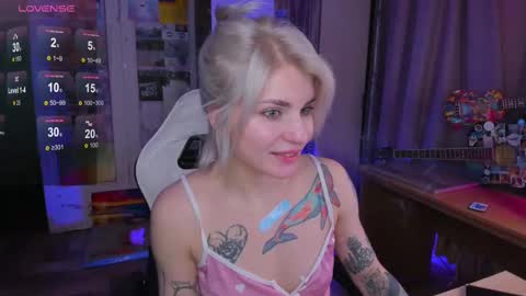 Lissa online show from March 11, 6:30 pm