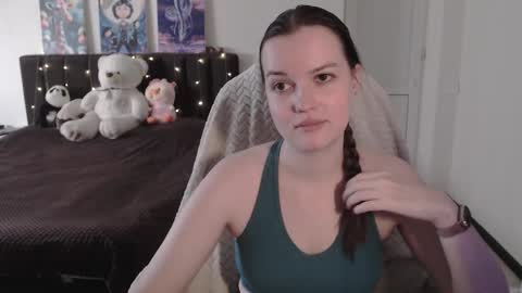 little__flowers online show from November 9, 8:12 am