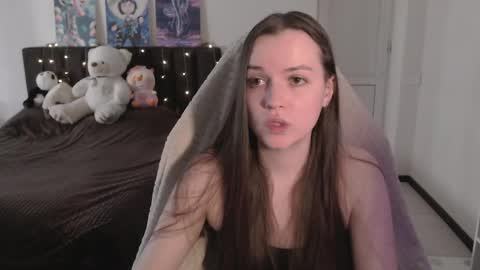 little__flowers online show from April 4, 9:51 am