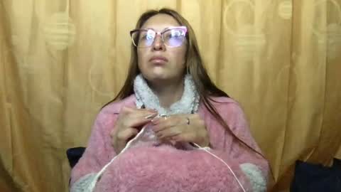Snapshot of little_devil_diablita90 chatting on July 4, 2:07 am Diablita online show from July 4, 2:07 am