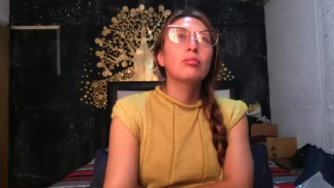 Snapshot of little_devil_diablita90 chatting on July 19, 10:02 pm Diablita online show from July 19, 10:02 pm