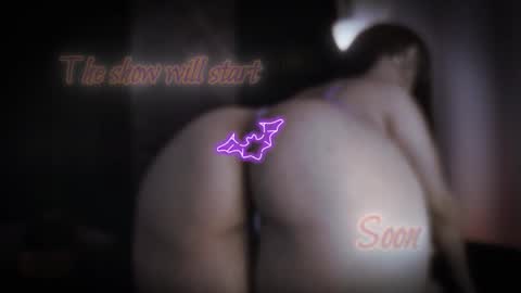 Maeve  online show from October 27, 1:42 am