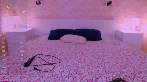 little_rockk online show from February 7, 9:02 am