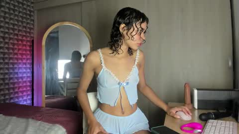 alex online show from February 19, 9:22 pm