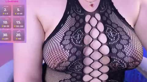 Angel  online show from May 8, 8:58 pm