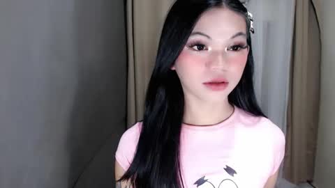 littlelace_ online show from May 22, 12:07 am