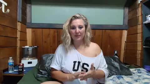 lisanixs online show from March 24, 4:45 pm