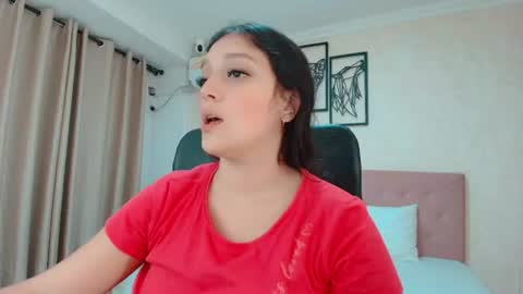 Sarahs Room online show from July 4, 8:59 pm