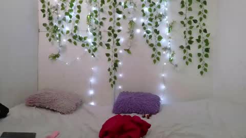 Moon online show from May 24, 1:54 am