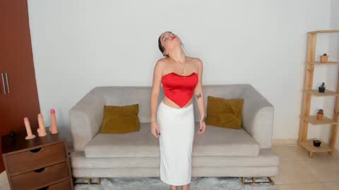 - Eileen - Izzy - Stiven online show from January 26, 8:45 pm