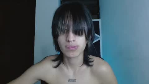 Snapshot of littlextrem chatting on June 29, 1:56 am Eros online show from June 29, 1:56 am