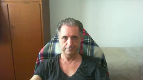 Snapshot of liuk53 chatting on April 10, 12:43 pm liuk53 online show from April 10, 12:43 pm