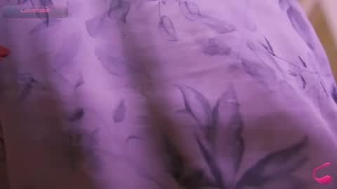 Emily  R online show from May 31, 6:09 pm