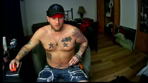 livingpuddle online show from May 20, 2:40 am