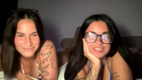 Snapshot of livvtori12 chatting on April 7, 2:34 am livvtori12 online show from April 7, 2:34 am