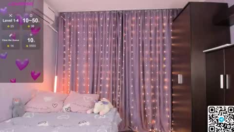 My name is Livy Nice to meet you  Thumbs up please its important online show from February 22, 5:44 pm