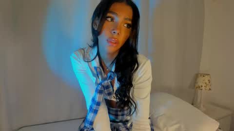 Liz Grant online show from November 3, 11:04 pm