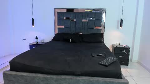 liz sebas online show from July 18, 11:36 am