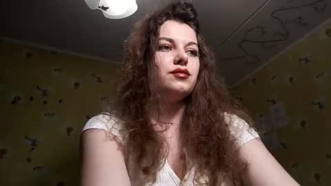 Molly online show from April 22, 4:08 pm