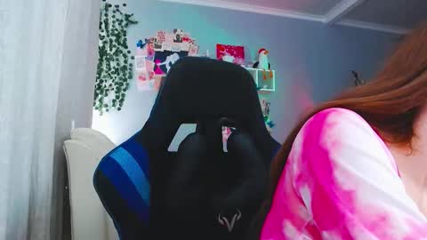 Snapshot of lizberry_moon chatting on October 18, 11:11 am Lisa online show from October 18, 11:11 am