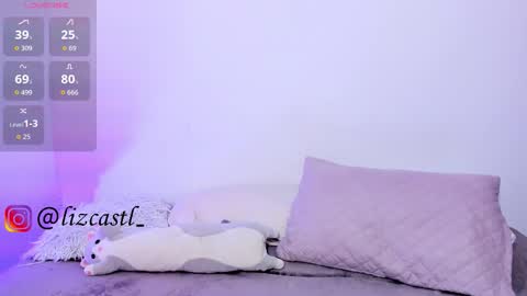 lizcastl online show from December 14, 6:34 pm