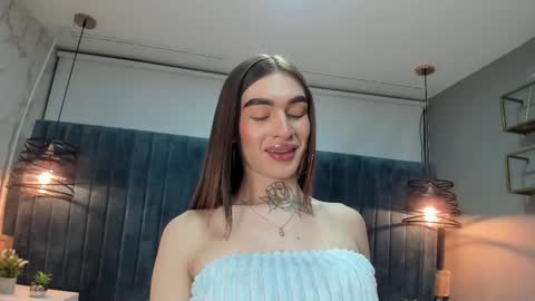 Lizz lunaaa online show from January 19, 1:04 pm