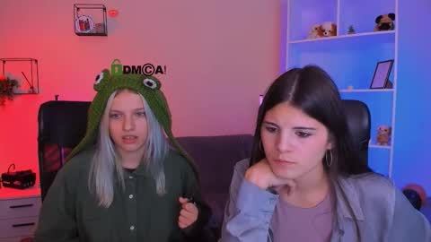 lizzie_boom online show from November 7, 8:09 pm