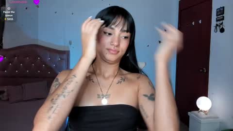 Lizzie online show from December 26, 3:42 pm