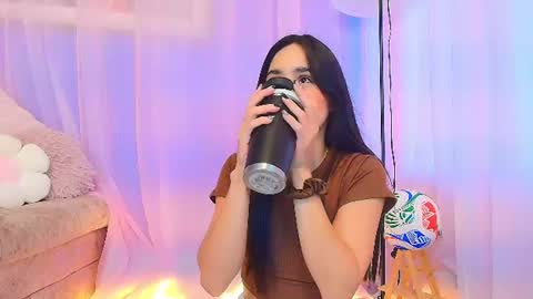 lizzy_kane online show from June 19, 8:23 pm