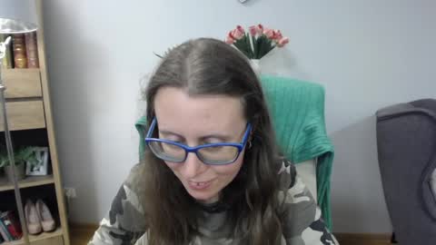 Lizzy online show from May 13, 5:16 am