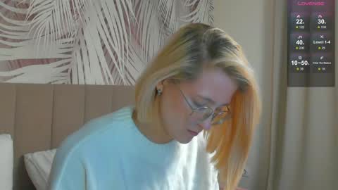 lizzysin online show from May 5, 1:57 am