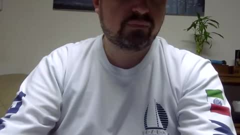 Snapshot of lj345689 chatting on May 1, 4:33 pm lj345689 online show from May 1, 4:33 pm