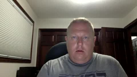 Snapshot of lkn4fun32 chatting on May 2, 5:23 am lkn4fun32 online show from May 2, 5:23 am